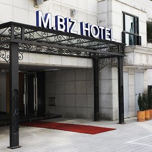 M. Biz Hotel